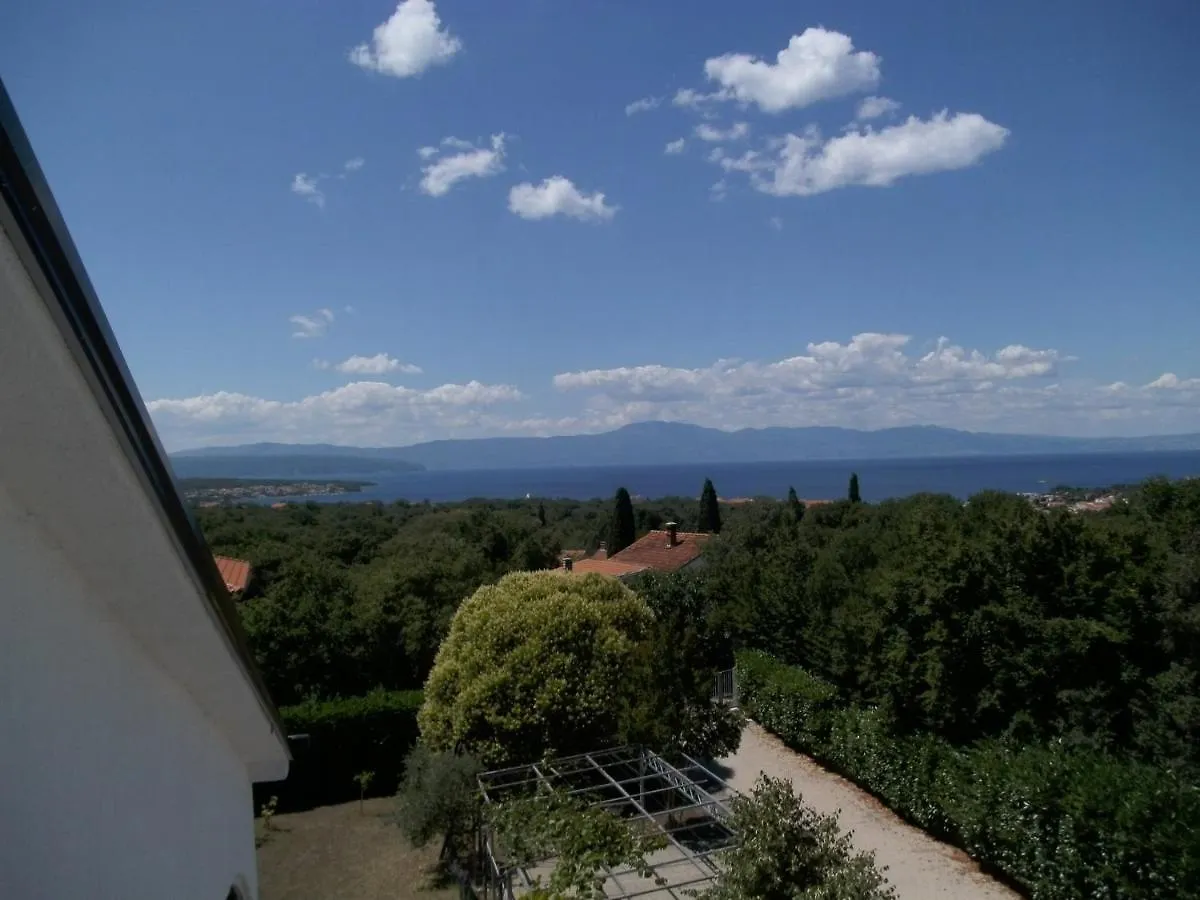 Apartmani-Karin-Malinska Apartment