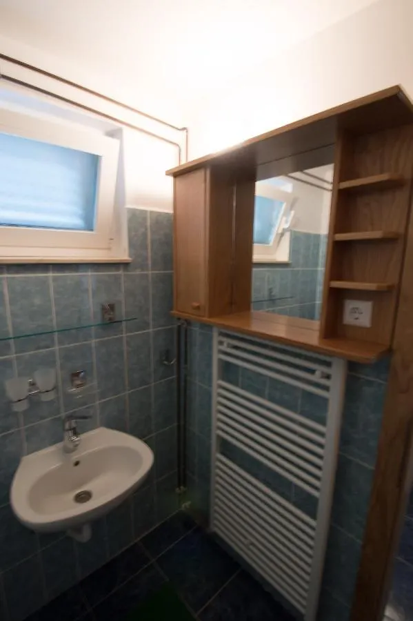 Apartmani-Karin-Malinska Malinska