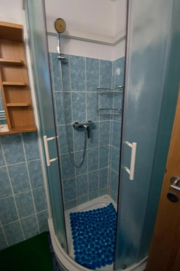 Apartmani-Karin-Malinska 0*, Malinska